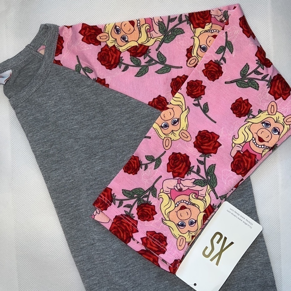 NWT Disney Miss Piggy Rose Baseball Tee Lularoe Randy Size XS